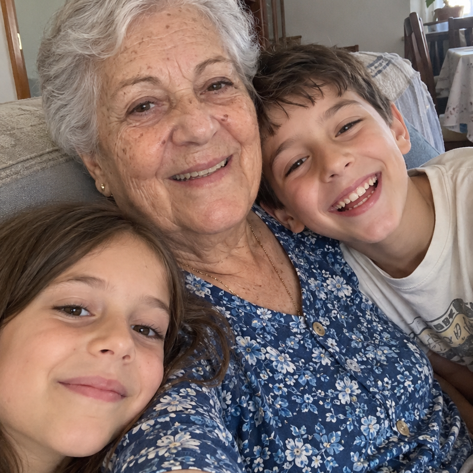 files/Selfi_familiar_con_la_abuela-1.png